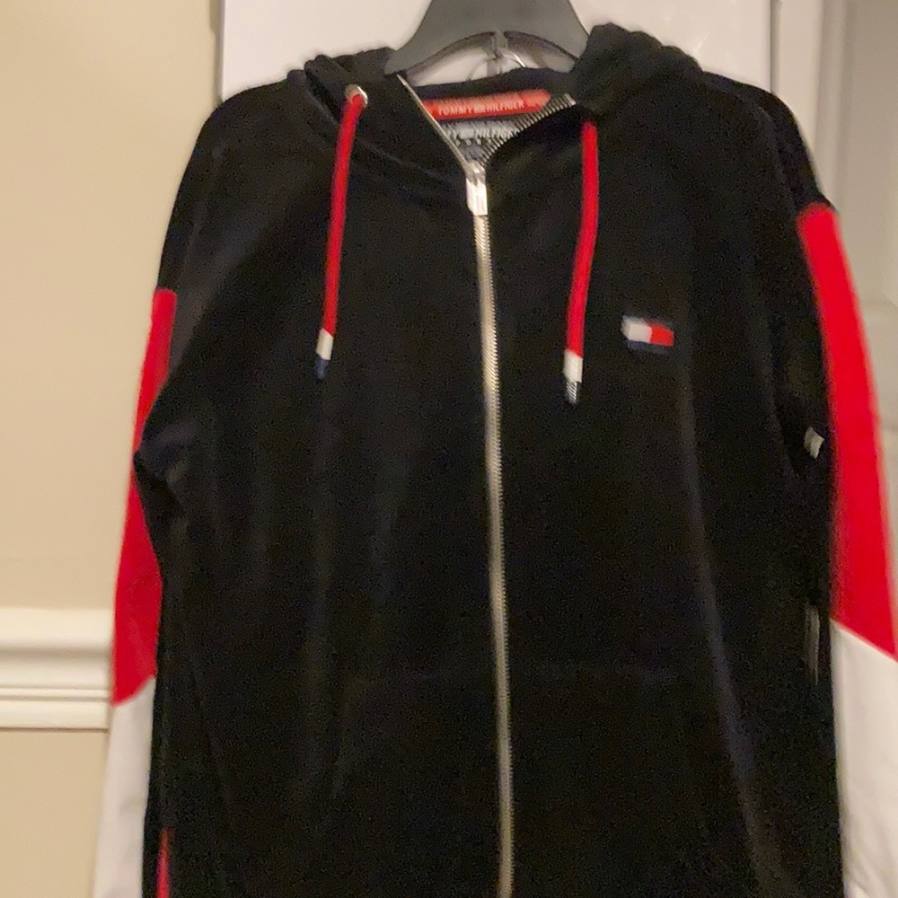 Tommy Hilfiger